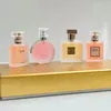 عطر النساء الشهيرة N5 بدلة parfum مزيل العرق رذاذ جسم ضباب رائحة رائحة طويلة الأمد للهدية