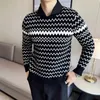 メンズチェックレイドフェイクツーピースシャツ襟編みセーター暖かい秋と冬の厚いジャキ編み格子縞のカジュアルファブリック240104