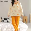 Vêtements de nuit pour femmes DUOJIHUI Deux pièces Casual Home Pyjamas pour femmes Basic Pull Loose Pantalon Mode Simple Automne Sort Couleur Femelle Ensemble