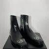 Square Head Man Black Design Boots Prawdziwa litera mężczyzn metalowe buty