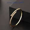 Pneus de voiture Nouvelle marque Bracelet de créateur classique personnalisé micro incrusté de zircon ongles pour femmes luxe léger style ins conception avancée ont une boîte d'origine