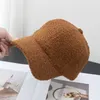 Gorras de bola Gorra de béisbol de poliéster Mujeres Felpa a prueba de viento para hombres Sombrero cálido de ala curvada difusa con ultravioleta