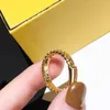 Kvinnor Vintage Punk Gold Ring Designer Braid Shaped Ring Fashion Letter Hollowing Out Rings Classic Ladies Pigtails Band Rings smycken gåvor
