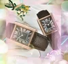 Amoureux célèbres hommes romain réservoir cadran montre de luxe en cuir véritable bande horloge femmes mouvement à quartz dames mignon fin classique populaire montre à quartz montre de luxe cadeaux