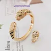 Joyería de diseño Pulseras para neumáticos de automóviles Venta caliente Leopard Micro Set Pulsera de circonio para mujer Anillo versátil Moda clásica con caja original