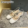 Högkvalitativ designer Kvinnor Hög klackar Luxury Dinner läder Sandaler Fashion Design Casual Muller Shoes Office Girl Bar Shoes For Ladys Triangle Heel YMPR 0023