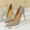 Strass femmes pompes Sexy Stiletto femmes talons hauts bout pointu femmes talons pompes femmes chaussures fête chaussures de mariage Scarpe Donna 240103