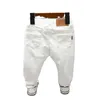 Pantaloni per bambini Abbigliamento Chorus Pure WhiteBlack Studenti Contest Jeans dritti Neonati Comodi pantaloni da ballo latino 240103