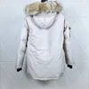 Canada Puffer Jackets Mener Mener Real Wolf Fur Outdoor Wyndham Windbreaker Jassen Outerwear Hooded Fourrure Manteau Down Cover Hiver Parka Doudoune 08