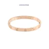 Högkvalitativ utgåva armband Light Luxury Car Tires nya Love Series 18K Rose Gold Wide med skruvmejsel i storlek med originallåda