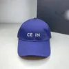 Cap designer boné de luxo designer chapéu clássico boné de beisebol material de algodão respirável não abafado textura da cabeça homens e mulheres de primeira classe com os mesmos modelos