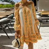 Casual Kleider Böhmen Frauen Kleid Stil Retro Druck Off Schulter Ausgestelltes Langarm Frauen Urlaub Mit Rüschen Lose Saum