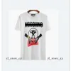 Designer Moschino High Quality Luxury T-shirt Brand Moschino T Shirt Clothing Spray Letter Short Sleeve Spring Summer Tide Men and Women 5555