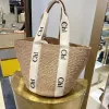 Handle Raffias Straw Weave Beach Designer Sac fourre-tout Femme Femme Men de main Woody Week-end Classic Clutch Voyage Panier de voyage