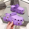 Paris Cave Shoes Women's 2023 New Thick Sole höjda pil nagelsandaler Instagram Trendy Internet Red Metal Headed Slippers Men's