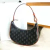 Luxurys yarım ay alt koltuk çantaları erkek omuz çantası triomphe ava kılıfları deri çanta aynası kaliteli kadın moda bile kozmetik crossbody çantalar debriyaj çantalar