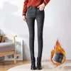 Slim Fleece Women's Jeans Pencil Pants Winter Women Plush Stretch Vaqueros byxor i mitten av midjan tjockare varm denim Spodnie 240104