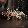 Wedding Hair Comb Side Hairpin Golden Floral Crystal Hair Clips Fork Fashion Pearl Tiaras Marrige Headdress Bridal Crown Jewelry 240103