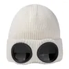 Basker elastisk stickad hatt vinter beanie huvudkläder mjuk varm vindtät med glasögon unisex bombplan för öronskydd antislip