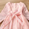 Mädchen Kleider Mädchen Swiss Dot Rüschen Saum Langarm Kleid Frühling Herbst Baby Kinder Volant V-Ausschnitt Zurück Reißverschluss Lässig A-Linie Rosa