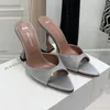 Amina muaddi Femmes Begum LUPITA Cristal Satin Pantoufles mode cristal TISSU MULES diapositives sandales sexy bout ouvert luxe cuir semelle chaussures de soirée 9.5 cm Chaussures