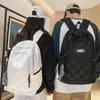 バックパックユニセックススクールバッグジュニア高校格子縞大容量ショルダーバッグ大学ナイロン防水性脊椎保護バックパック