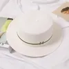 넓은 챙 모자 여성 여름 영국 평평한 밀짚 파나마 모자 모자 해변 해변 해변 한국 패션 모자를위한 chapeu feminino