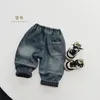 Caldo pile 2023 Autunno Inverno Bambini Pantaloni in denim Casual Ragazzi Jeans Pantaloni Coreano Abbigliamento bambino Abbigliamento per bambini Per 18 anni 240103