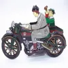 Engraçado adulto coleção retro wind up brinquedo metal lata homem montar um triciclo brinquedo mecânico relógio figuras de brinquedo modelo crianças presente 240104