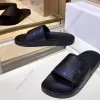 Luxusschuh Designer Herrensandale Damen MC Slipper Bedrucktes Visetos-Leder Strukturiertes Gummi Dicke Sohle Slide Sommer Strandmode Outdoor-Schuhgröße 35-46