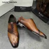 Berluti Mens Trade обувь кожаная обувь Berlut New Mens Venezia Vintage Splicing Oxford Color Polising Formal Business RJ K291