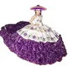 2024 Luksusowe sukienki Pluffy Quinceanera Wzmocnione organza pociąg haft kwiecisty biały i fioletowy meksyk Charro Prom Specjalny okazja dla słodkich 15 dziewcząt