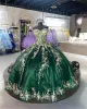Luxury Emerald Green Quinceanera klänningar med guldspetsapplikationer Kristaller Tär med 16 fest födelsedagsklänning för flickor 2024 Lace-up Sweetheart Neck Princess Vestidos