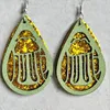 Dingle örhängen St Patrick's Day 2024 Cutout Leather Clover Gold Color Glitter Teardrop Shamrock Beer Mug Faux Earring