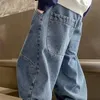 Модные крутые джинсы для мальчиков и девочек, брюки в Корейском стиле, лаконичные повседневные свободные брюки, детская одежда, лето 240103