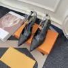 Designer European Station Nowe damskie spiczaste chude obcasy buty modne marka pasująca temperament wygodne sandały Zwiększ sandały