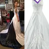 A Country Vintage Line Wedding Dress Embroidery White and Dark Navy Satin Bridal Gowns Court Train Sleeveless Long Bride Formal Dresses 2024 es