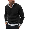 Pull tricoté à col en V pour hommes à la mode ultra-mince à manches longues pull-out 2022 automne/hiver nouveau haut tricoté pour hommes vêtements pour hommes de haute qualité 240104