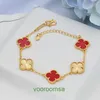 Bracciale di design Clover VAN Brand Internet celebrity metodo antico eredita gioielli in oro placcato fortunato laser a quattro foglie con scatola Pan