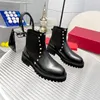 Les bottes classiques sont fortement recommandées par les célèbres designers du style indépendant, les détails de toute la chaussure sont impeccables, les styles populaires sont recommandés taille 35-42.