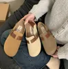 Zapatillas de mulas a la moda para mujer, zapatos de primavera y otoño, sandalias con hebilla, tacones de plataforma, zapatos informales para interior y hogar