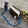 Yeni Erkekler Crossbody Omuz Çantası Stilleri Çeşitli Boyutlar Çantalar Lüks Tasarımcılar Çanta Pochette Birden Fazla Cep 523599 Moda Messenger Çantası Satış