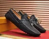 Mannen Luxe Casual Schoenen Suède Effen Rijden Mocassins Gommino Slip Op Loafers Schoen Mannelijke Big Size 38-45