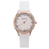 Horloges 2024 Luxe Dameshorloge Dames Gepersonaliseerde Mode Lederen Riem Quartz Eenvoudig Horloge Drop Montre Femme