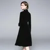 Abiti eleganti neri Veet Dress Abiti eleganti invernali per le donne 2022 Retro Audrey Hepburn Maniche lunghe Ladies Office Vestidos Robe