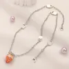 Роскошные дизайнерские женские ожерелья с клубничным кулоном, ожерелье, милый стиль, серебряные серьги-цепочки, браслеты, наборы ювелирных изделий, подарок девушке с буквенным логотипом