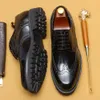 New Fashion Italian Genuine Leather Mens Dress Party Wedding Business Formal Oxfords Male Shoes Black Brown