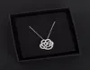 Chic Pendant Halsband Flower Camellia Necklace White Gold Plated Hollow Diamond Neckor Fashion Jewelry Emamel Rhinestone Charm6275478