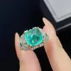 Pierścienie klastra WPB Premium Women Emerald Ring Sugar Tower Cyrron Kobieta luksusowa biżuteria jasna design dziewczyna dar lady impreza bankiet