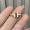 2024 nieuwe Designer Tifannissm-ring Roestvrij staal High-end Fritillaria Double T-ring voor dames Modieuze en geïndividualiseerde Instagram Tre heeft originele doos